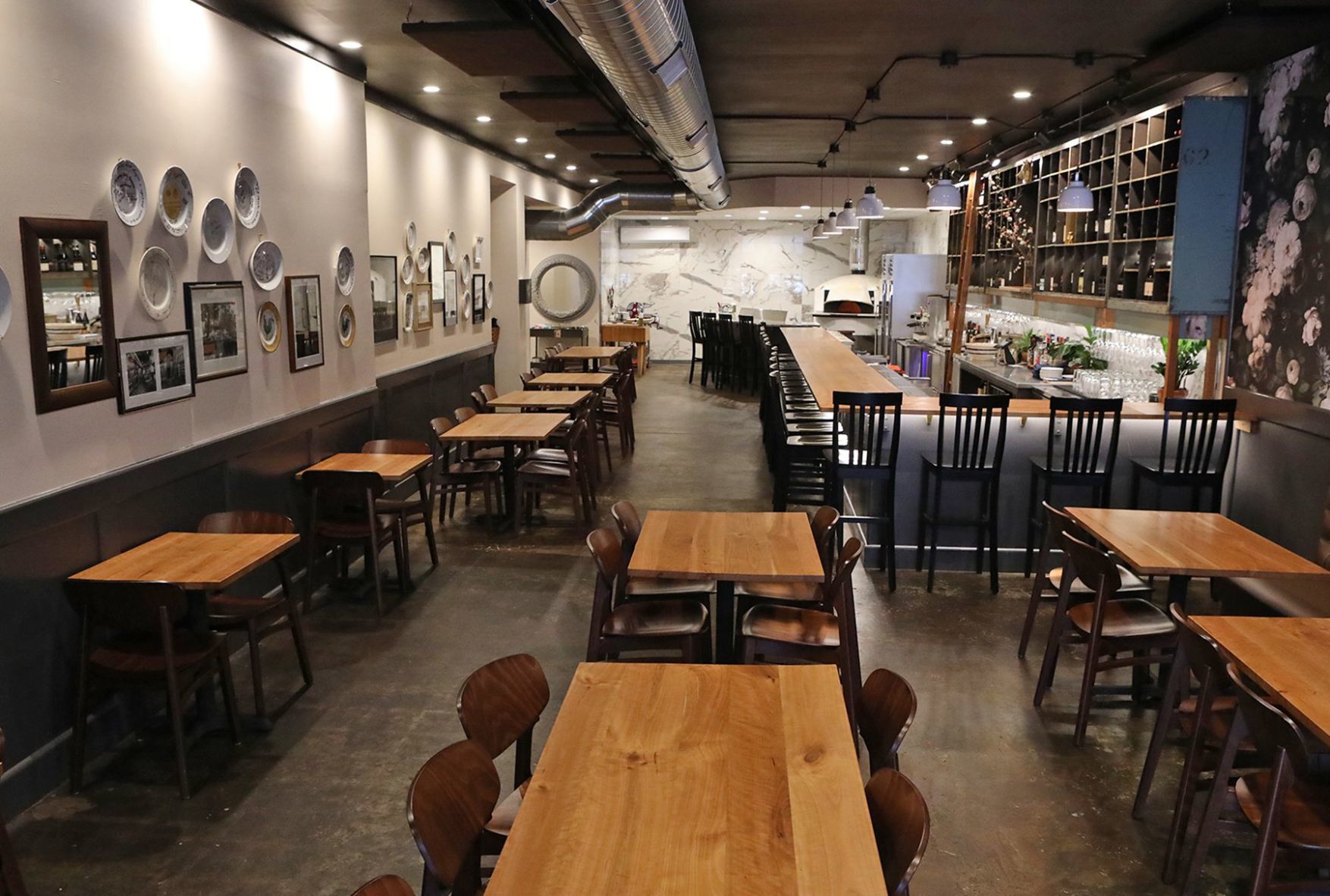 Dining Review of Louie in the DeMun neighborhood